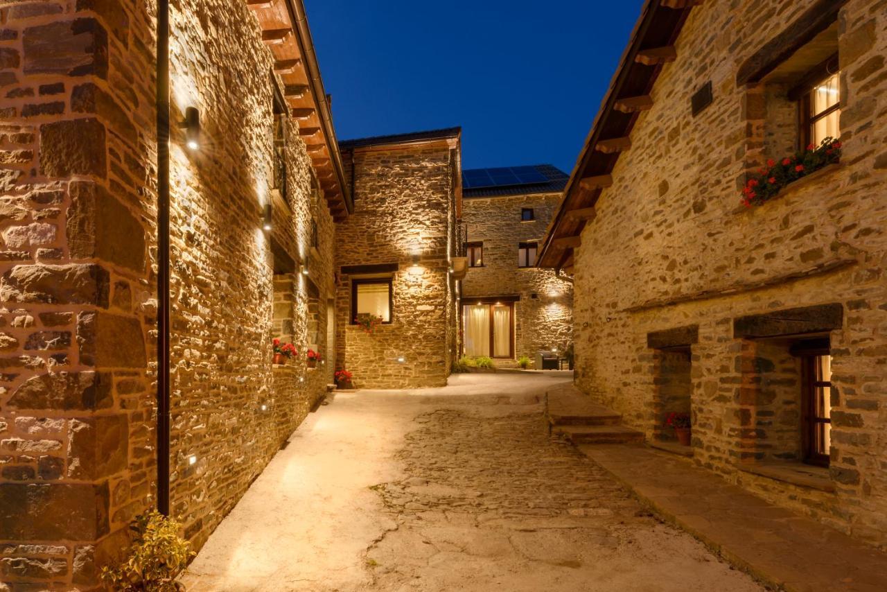 Os Ormos Casa Rural - Apartamentos - Habitaciones Эспуэндолас Экстерьер фото